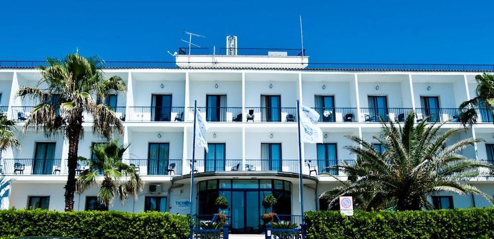 Ticho'S Greenblu Hotel كاستيلانيتا مارينا المظهر الخارجي الصورة