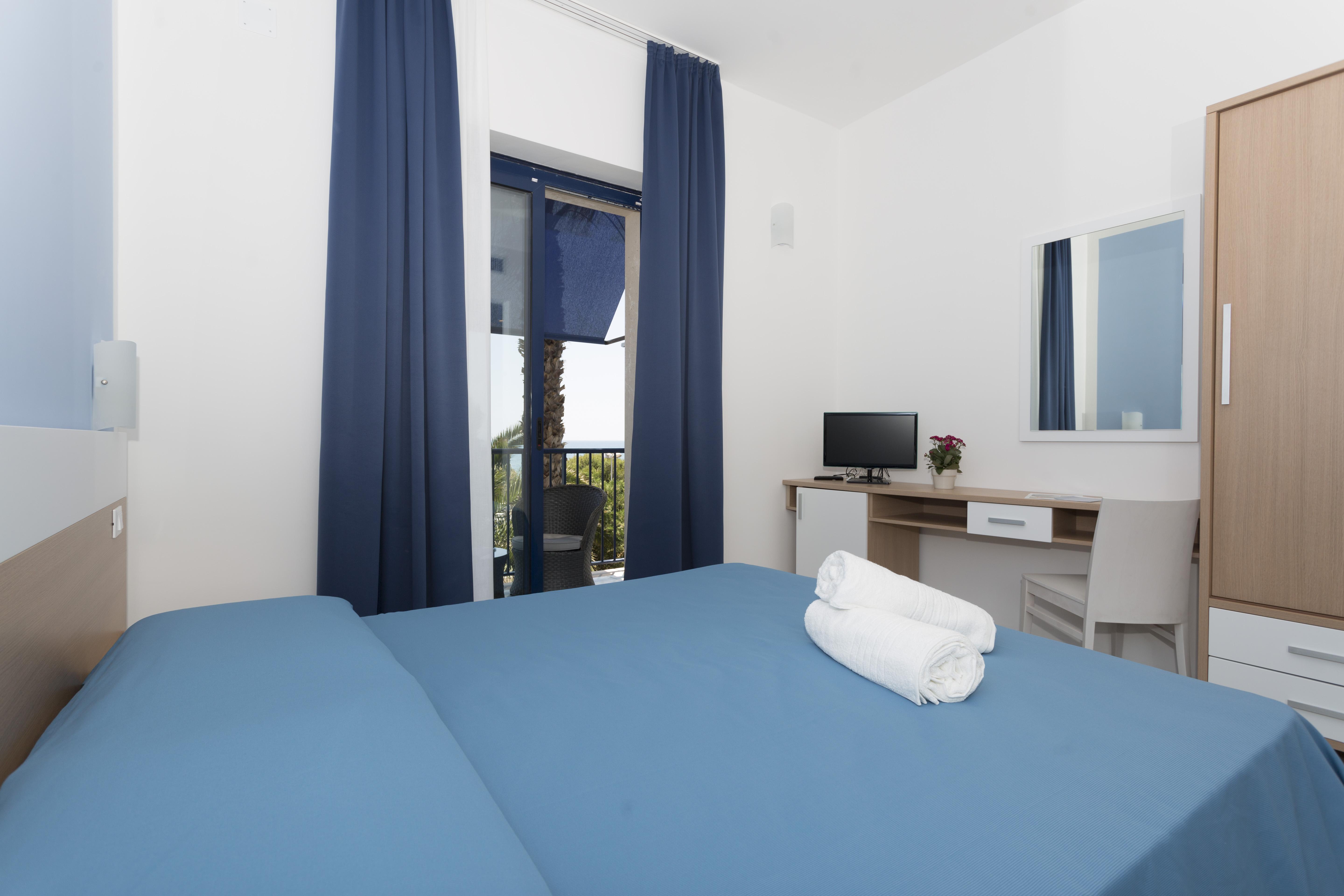 Ticho'S Greenblu Hotel كاستيلانيتا مارينا المظهر الخارجي الصورة