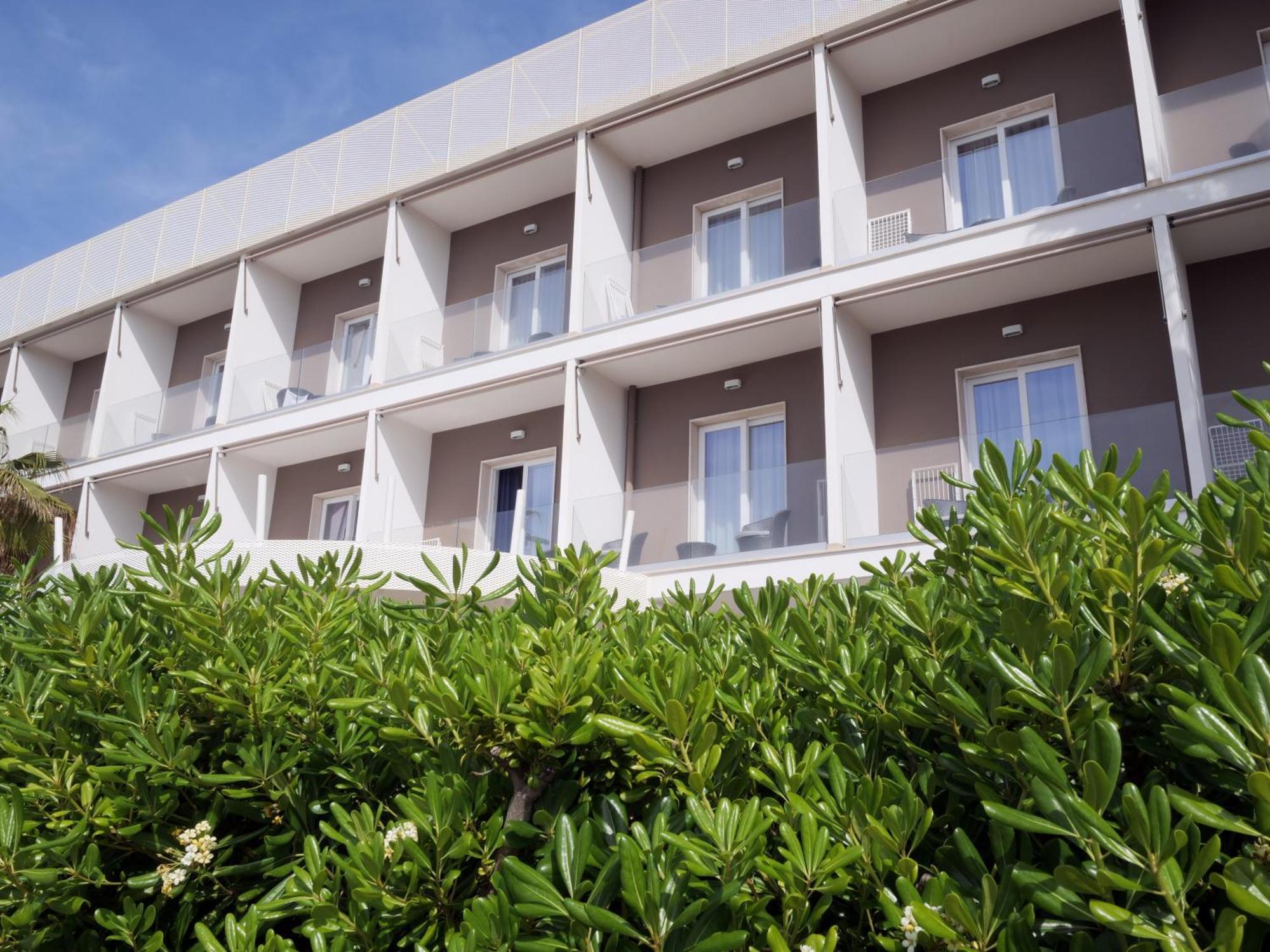 Ticho'S Greenblu Hotel كاستيلانيتا مارينا المظهر الخارجي الصورة