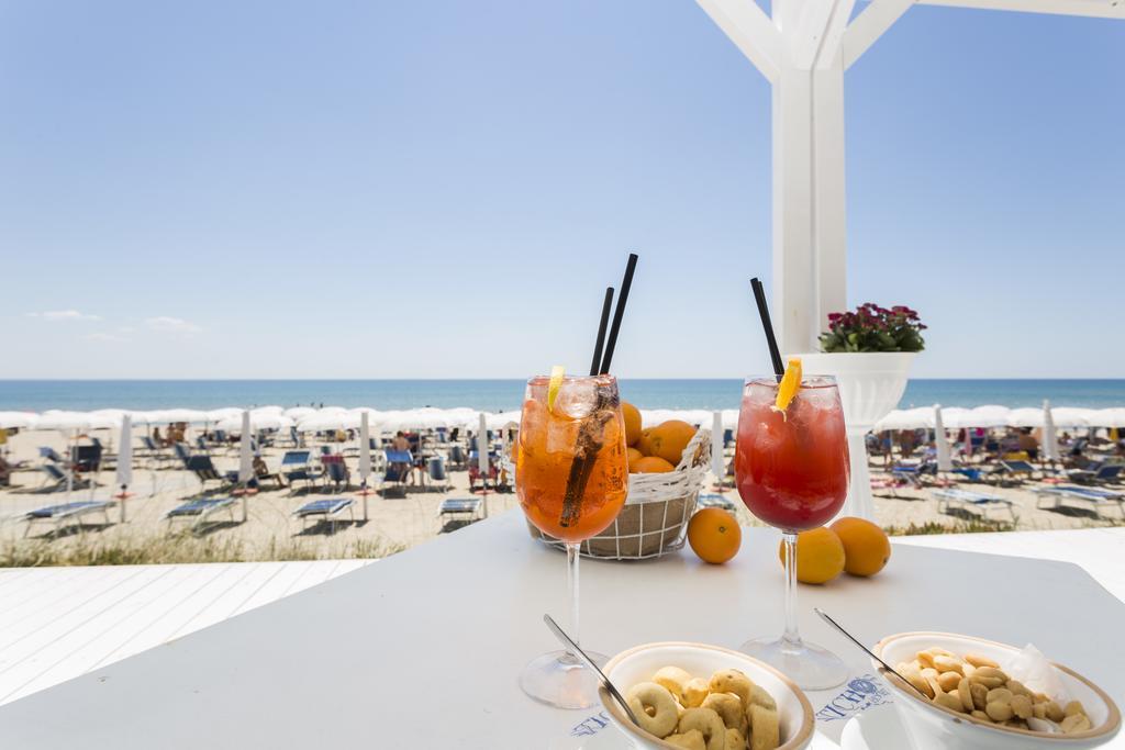Ticho'S Greenblu Hotel كاستيلانيتا مارينا المظهر الخارجي الصورة
