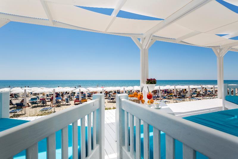 Ticho'S Greenblu Hotel كاستيلانيتا مارينا المظهر الخارجي الصورة